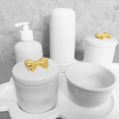 Kit Higiene C/ Garrafa Térmica Pote Algodão E Cotonete Laço Dourado na internet