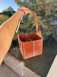 CANASTA 100% CUERO 4 ESPACIOS