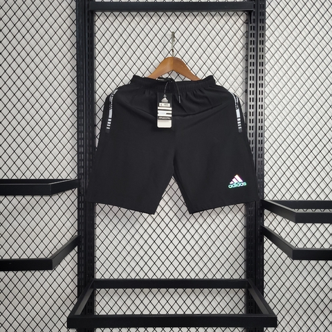 SHORT ADIDAS COM BOLSO - PRETO