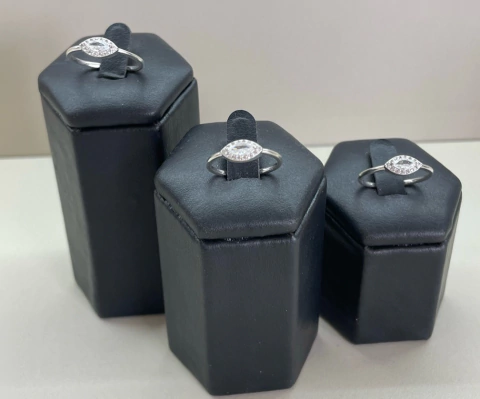 Anel Navete com cravejado