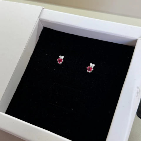 Brinco infantil ursinho e coração pink