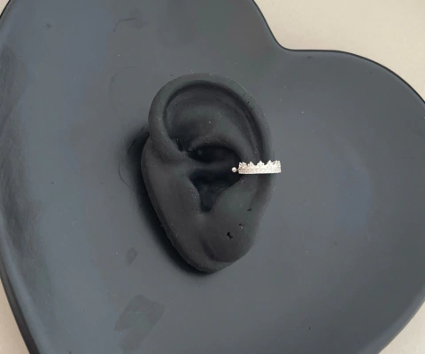 Piercing conch coroa