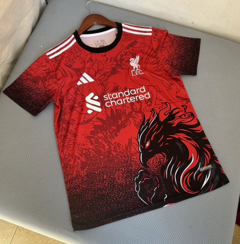  camisa Liverpool, Adidas Liverpool, camisa torcedor masculina, camisa Liverpool edição especial, Liver Bird, camisa vermelha e preta, Liverpool FC, camisa 2025/2026, Adidas torcedor, camisa masculina, camisa de futebol Liverpool, camiseta Liverpool 25/26
