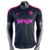 camisa jogador Chelsea, camisa Nike Chelsea 25/26, camisa treino Chelsea, camisa Chelsea preta rosa, camisa de treino Chelsea 2025, camiseta Chelsea Nike oficial, camisa futebol Chelsea 2025/2026, uniforme Chelsea treino, camisa Chelsea masculina, camiset