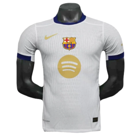 camisa jogador Barcelona Nike, camisa edição especial Barcelona 25/26, camisa branca Barcelona Nike, camisa dourada Barcelona Nike, camisa FC Barcelona 25/26, camisa de jogador Barcelona 25/26, camisa masculina Barcelona Nike 2025, camisa FC Barcelona dou