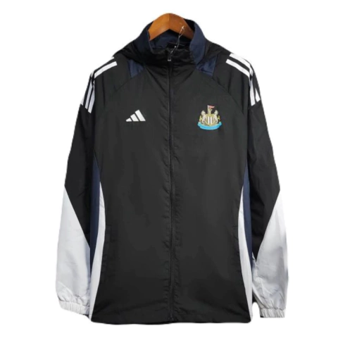 Jaqueta Corta Vento Newcastle, Jaqueta Newcastle Adidas, Jaqueta Newcastle 25/26, Jaqueta Newcastle preta, Jaqueta corta vento Newcastle oficial, Jaqueta Newcastle Adidas 2025 2026, Jaqueta corta vento Newcastle masculina, Jaqueta do Newcastle original, J