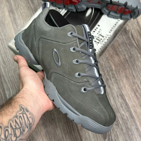 Tênis Oakley Flack 365 II - Cinza Chumbo