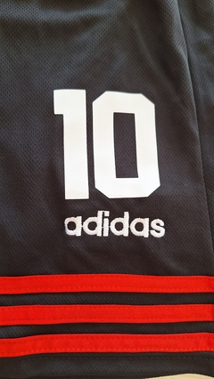 Short River retro 96' en internet