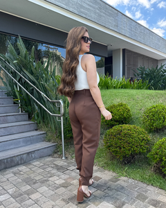 Calça Cenoura Alfaiataria Feminina