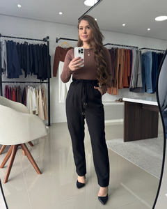 Calça Alfaiataria - Corte Reto - comprar online