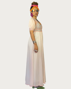 Penhoar Meire (M) na internet