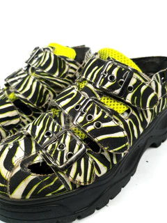 Sandália Plataforma Elvira (37) na internet