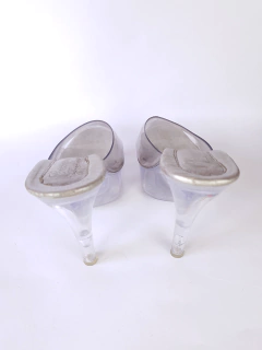 Salto Olivia (37) na internet