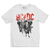 Remera blanca con la imagen de la banda AC/DC, mostrando a varios miembros tocando instrumentos y con el logo destacado en rojo.