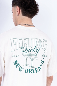 Remera Over Lucky en internet