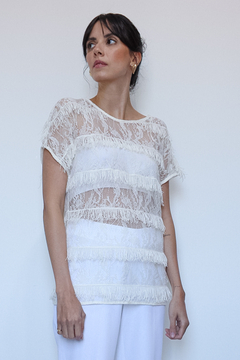 BLUSA EM RENDA ZARA (M)
