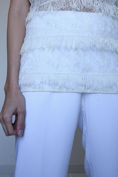 BLUSA EM RENDA ZARA (M) - Rediscover Brechó - Moda Circular e Atemporal