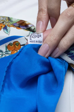 LENÇO ITALIANO EM SEDA