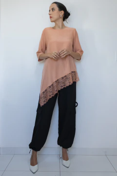 BLUSA ASSIMÉTRICA (P/M) - NOVA