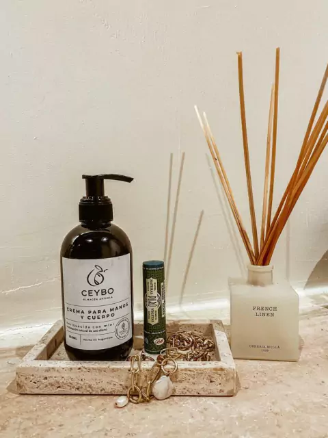 Crema de Manos y Cuerpo