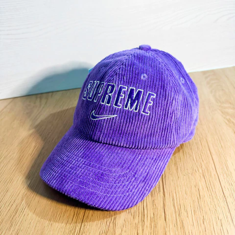 Boné Supreme Five Panel Veludo Coletê Roxo - comprar online
