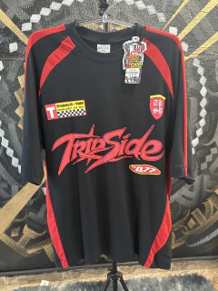 Camiseta Oversized Trip Side Race Recorte Preto Vermelho