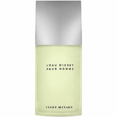 INSPIRADO EM ISSEY MIYAKE na internet