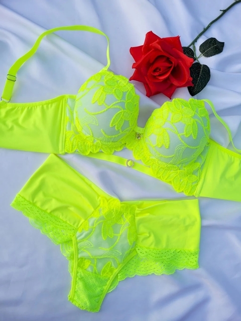 Conj.Bruna V2-Verde Neon