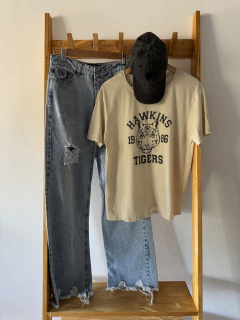 Remera HAWKINS - comprar online