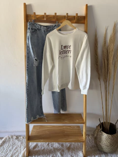 Buzo MUNA LETTERS en internet