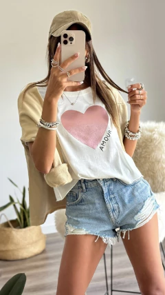 Remera CALA AMOUR en internet