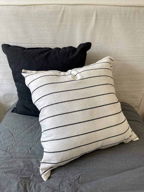 ALMOHADON RAYADO TUSOR - comprar online