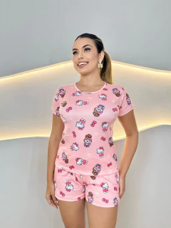 Baby doll de manga Hello Kitty na internet