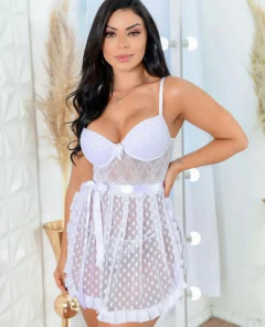 camisola branca na internet