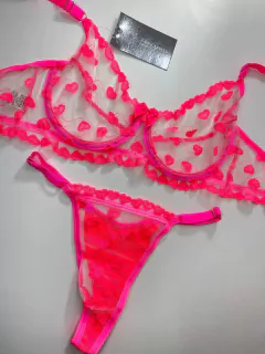 Conjunto Love me