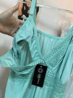 Camisola de amamentação na internet