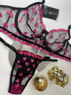 Conjunto Love na internet