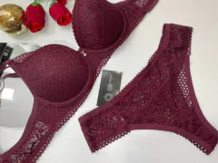 Conjunto Lowe na internet