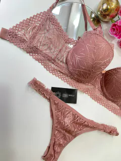 Conjunto Helen - À Pascarelli