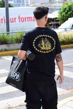 Imagen de Remera INVENIRE