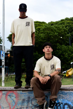 Remera NEW BEIGE - comprar online