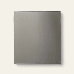 Cama para cachorro e gato Impermeável Almofada Futon Fendi Lisato. na internet