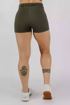 short curto kebra kexo military na internet