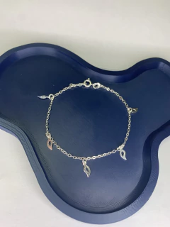 PULSEIRA PINGENTE FOLHA VAZADA