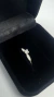 ANEL SOLITARIO 3MM PEDRAS LATERAIS - PRATAS 1K