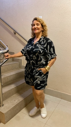 CONJUNTO DE SHORT E CAMISA ESTAMPADA na internet