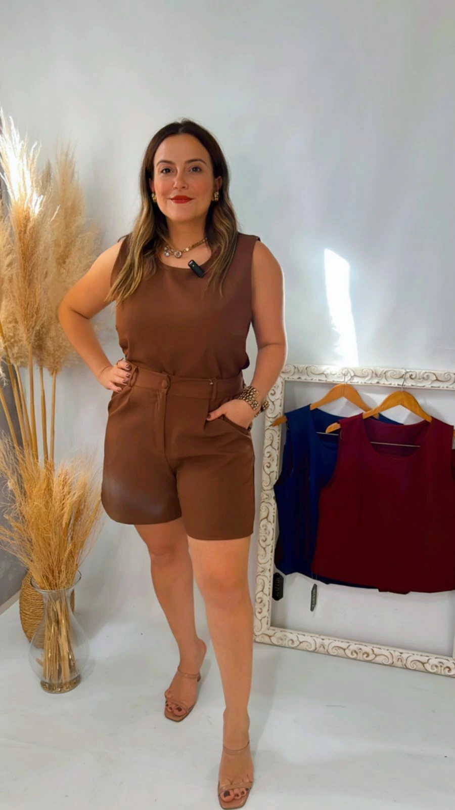CONJUNTO DE SHORT E BLUSA REGATA LARGA