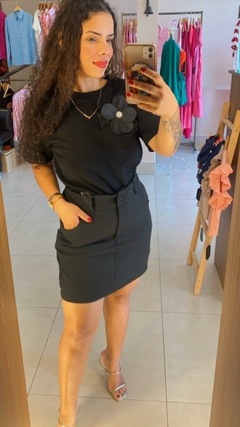 BLUSA COM BROCHE DE FLOR - loja online