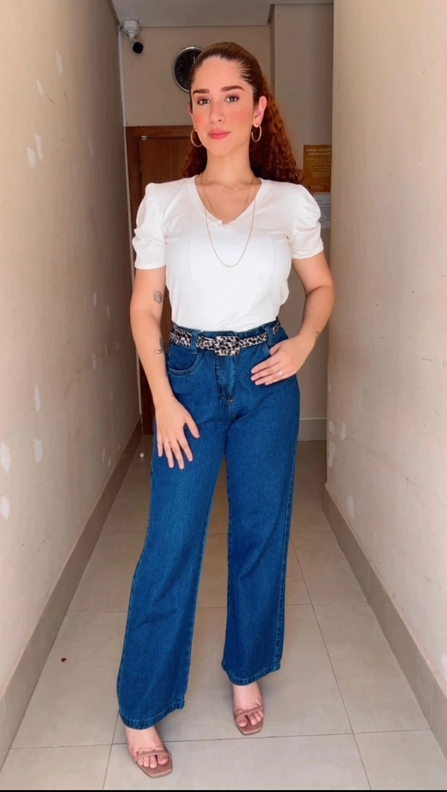 BLUSA DECOTE V MALHA MANGA PRINCESA