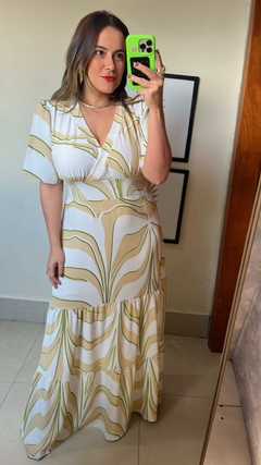 VESTIDO COM DECOTE TRANSPASSADO LONGO na internet